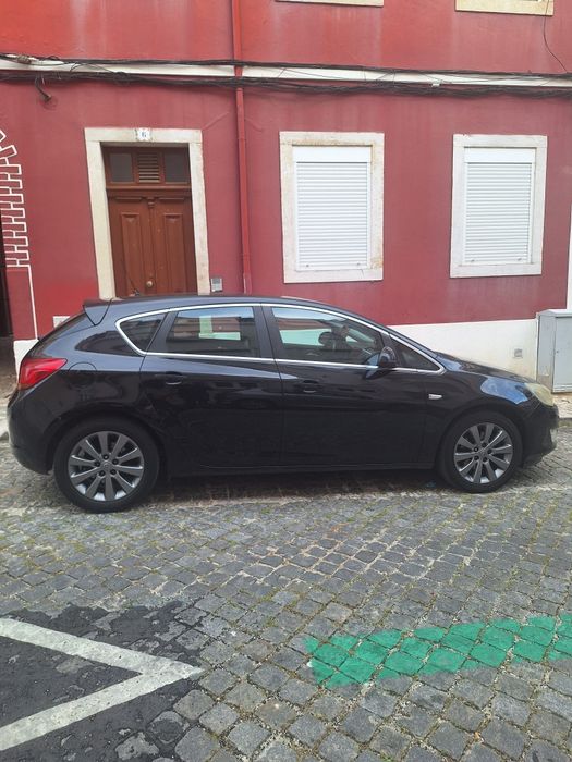 Opel Astra J cosmos cdti 1.7 gasóleo, 2010