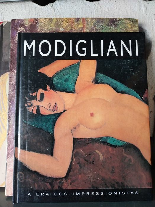 Livros Taschen e Hamlyn