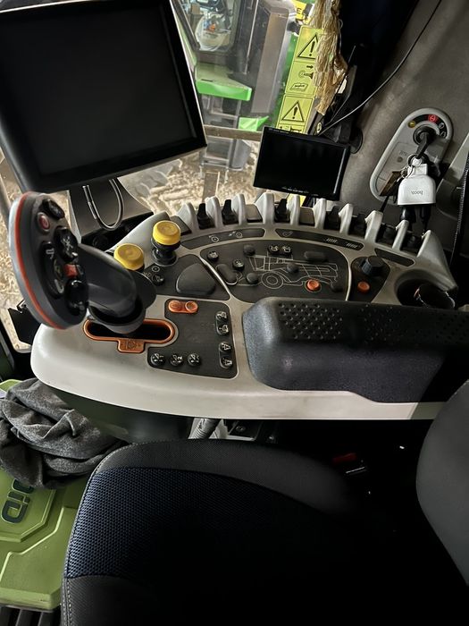Class Lexion580. 570. 480. New Holland. Casse.