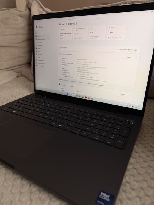 Dell Pro Max 16 MC16250 – Ultra 7 / 32GB / 1TB / RTX PRO 500 – gwarancja do 12/2028