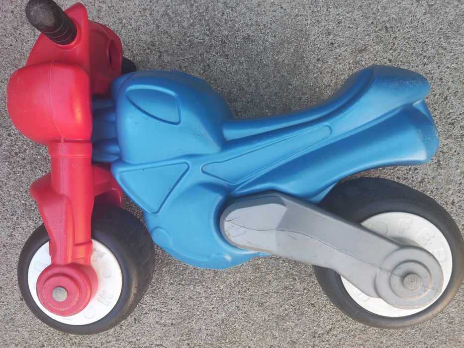 Bicicleta de Criança e Moto Feber
