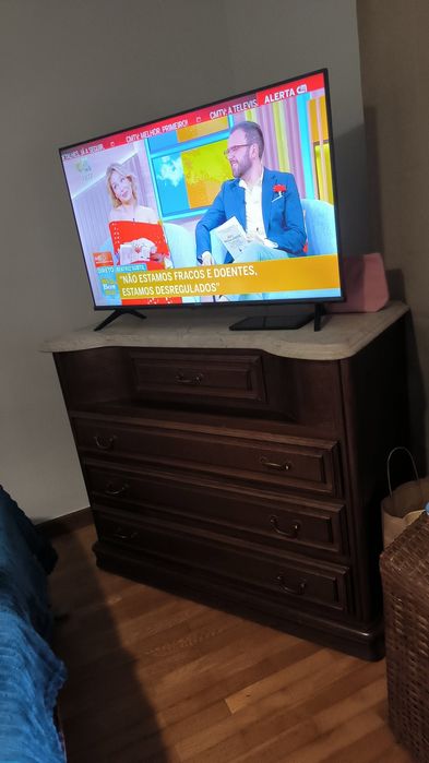 Moveis quarto e conjunto de mesa  e cadeiras