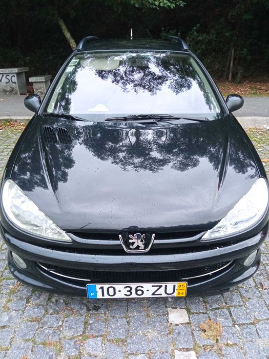 Peugeut 206 sw 155.000 KM bem estimado