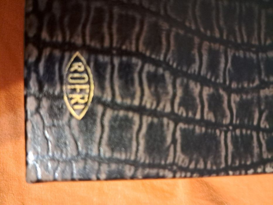 Srebrne łyżeczki kolekcjonerskie .