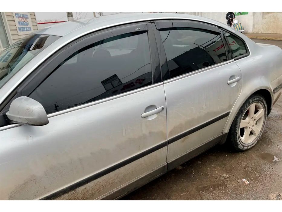 Вітровики для Volkswagen Passat B5 (1997-2005) Полікарбонат HIC (4 шт)