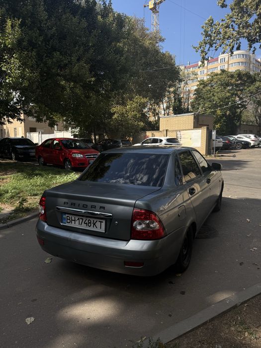Lada Priora 2008 1.6 шеснарь с переоформлением