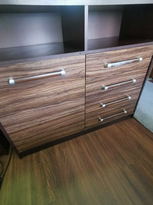 Łóżko, szafa, komoda i 2 szafki nocne