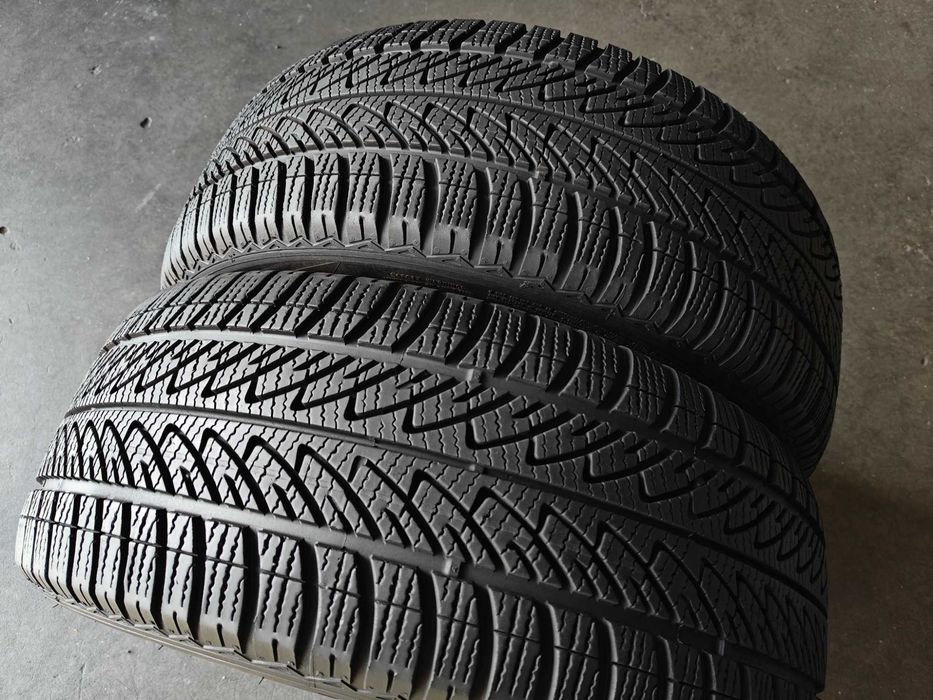 2шт R17 225 55 шини зимові 22р GoodYear Ultragrip8 гарний стан