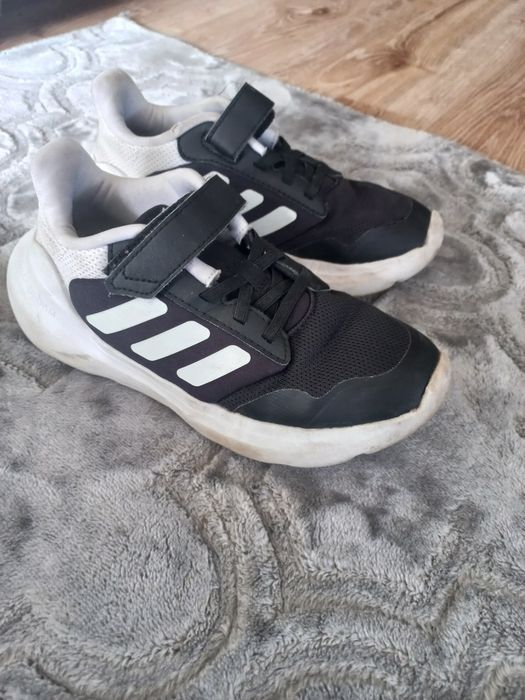 Buty sportowe Adidas rozmiar 35