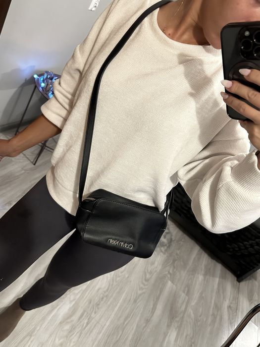 Mała torebka listonoszka Calvin Klein