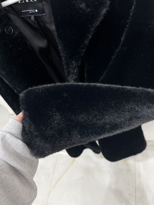 Чорна шубка ZARA (Оверсайз) Xs-S