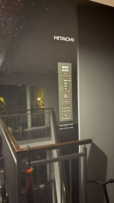 Lodówka HITACHI R-BGX411PRU0 (GBK) noFrost czarna wysoka szklany front