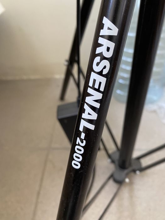 Кольцевая лампа б/у на штативе для бьюти мастеров