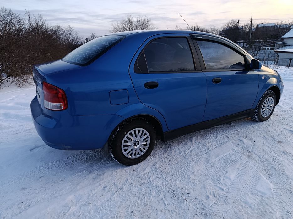 Chevrolet Aveo  2004 года 1.5l газ бензин, Гур кондер