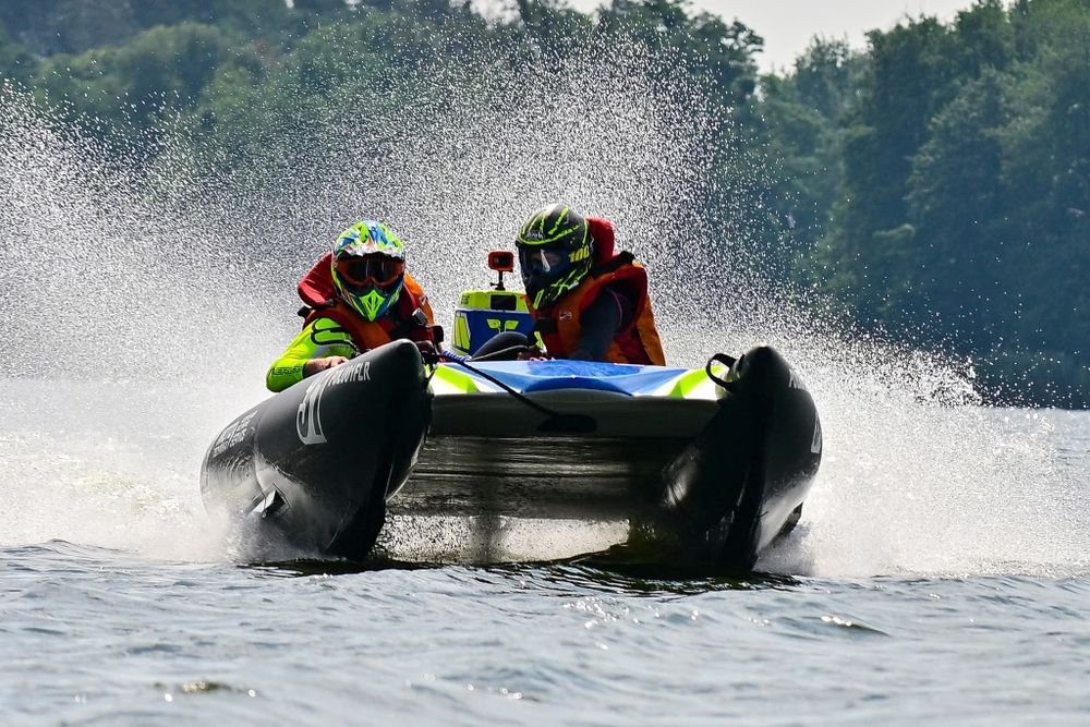 Wyscigowy katamaran zapcat thunde fv vat rib aquarius