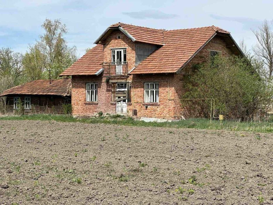 Продаю будинок в Княждворі, біля школи