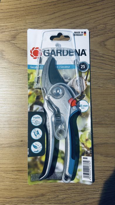 Секатор алюмінієвий Gardena