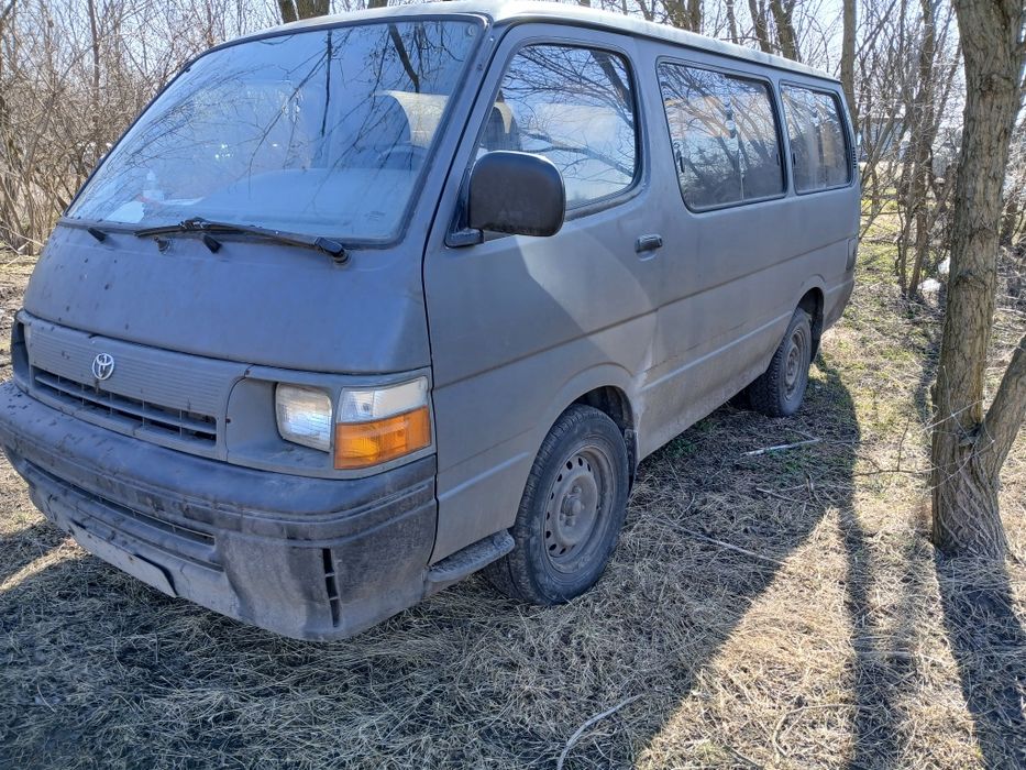 Тойота хайс 1995року 2.4 дізель