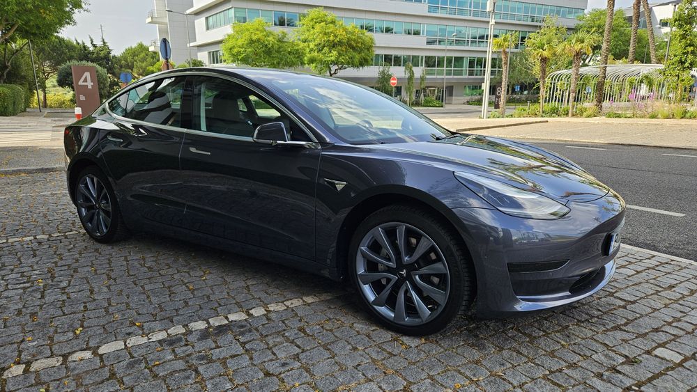 Tesla Model 3, Standard Range, 73000 kms