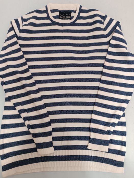 Bluza męska 
Długość całkowita od szyji 52 cm
Szerokość w pachach 50
D