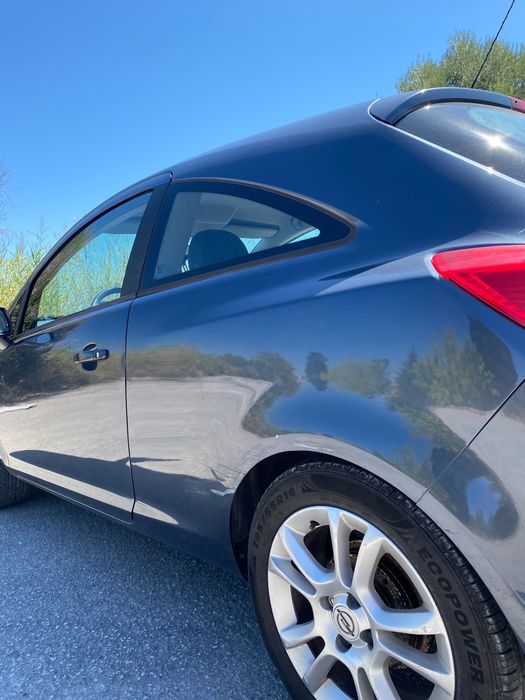 Opel Corsa D 1.2 Gasolina – 2008 | 100.000 km