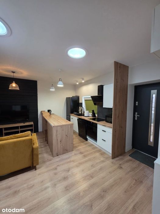 LOKAL Z POTENCJAŁEM: 49 m²(2 w 1)–Szczytna, ul. Handlowa
