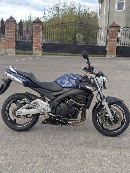 Сузукі gsr 600 Свіжий