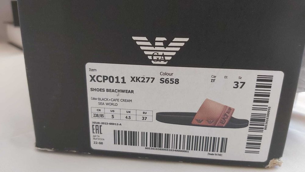 Chinelos de Praia Emporio Armani, T37, modelo Tape