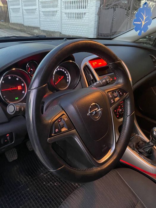 Продам Opel astra j sports tourer 1.7 дизель 2011 рік