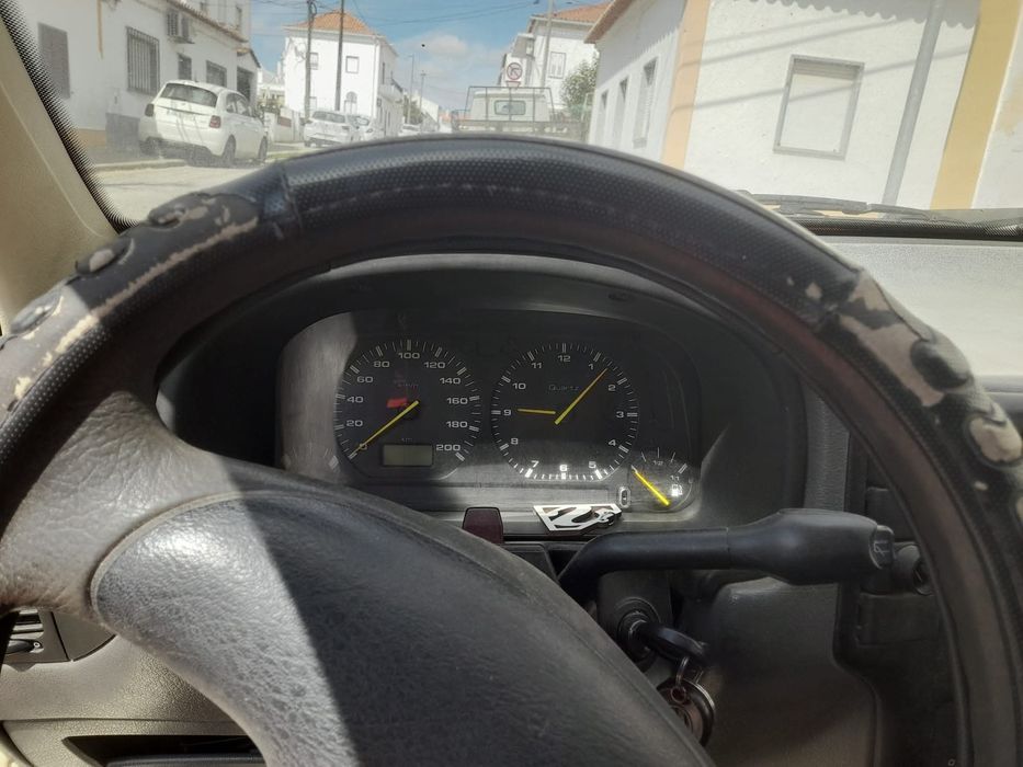 SEAT INCA 1996 com puxo