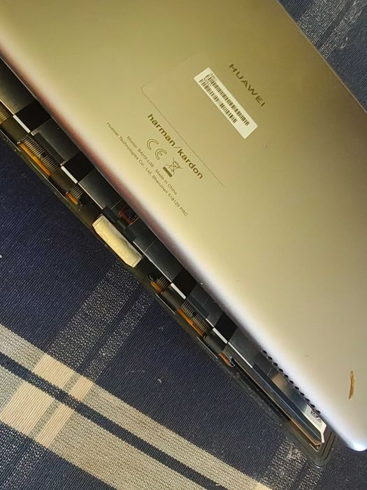Tablet Huawei matepad 10 para peças a funcionar
