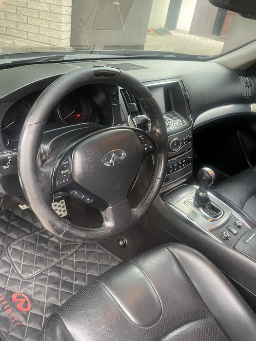 Продам Infiniti G25