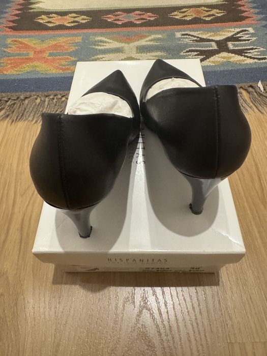 Sapatos em pele da marca espanhola hispanitas