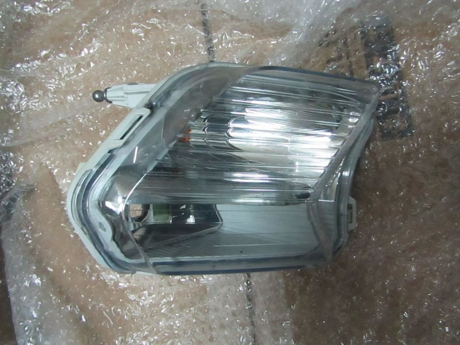 farolim de nevoeiro FORD KUGA ano 2017 original