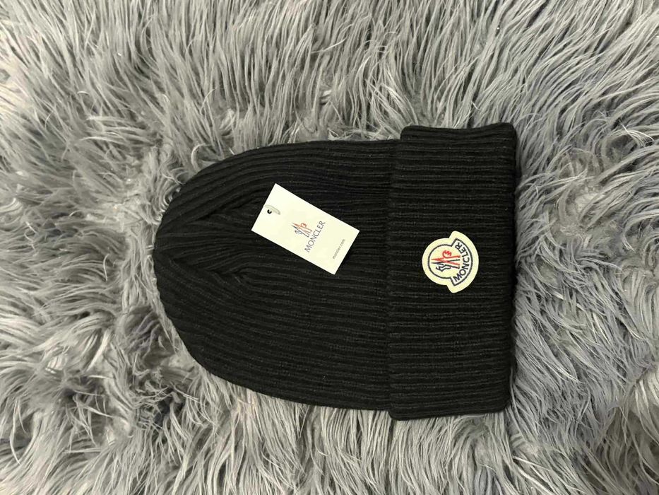 Czapka Moncler Czarna