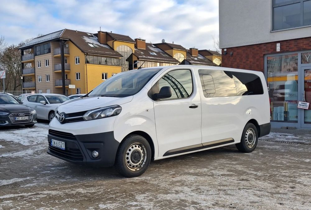 Toyota Proace Verso 120KM, 9-os, bardzo ładny, FVAT23%