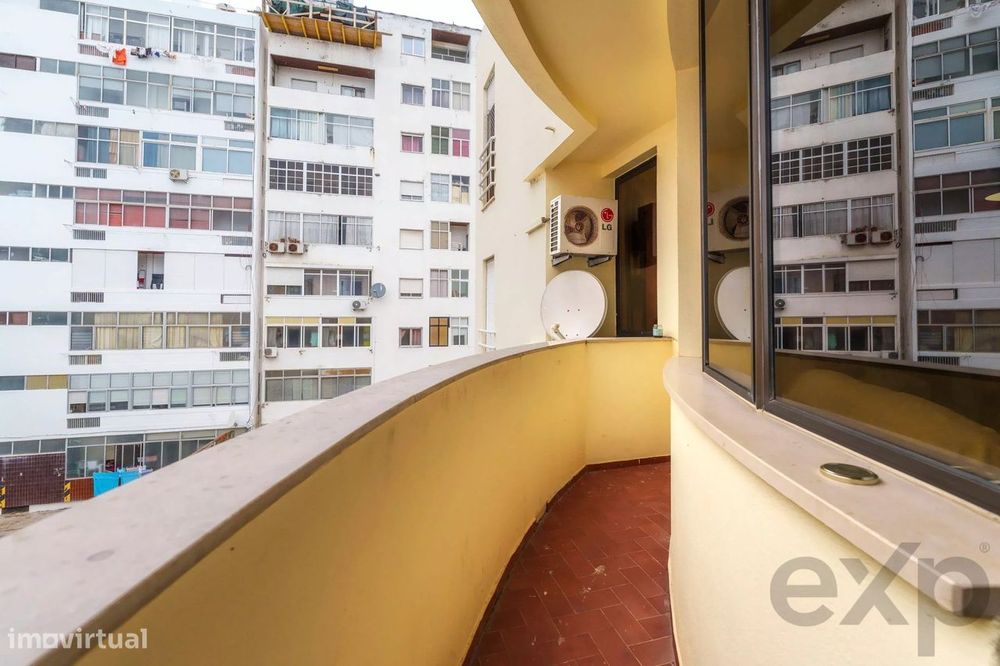 Apartamento T3 no centro de Olhão.
