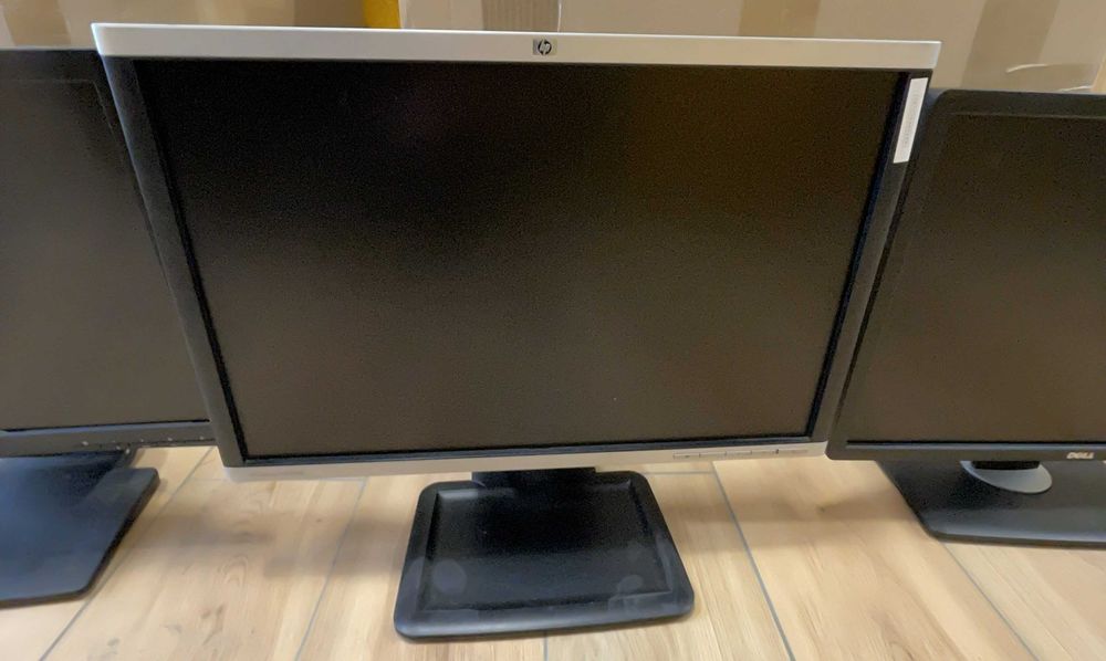 Stanowiska Biurowe Monitory HP Dell Acer Samsung Lenovo LG NEC VESA