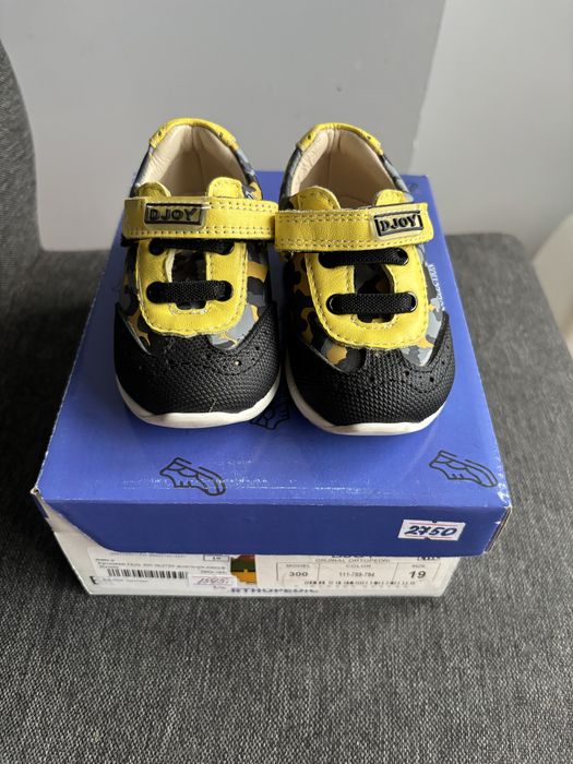 Ортопедичні шкіряні кросівки 19 розмір