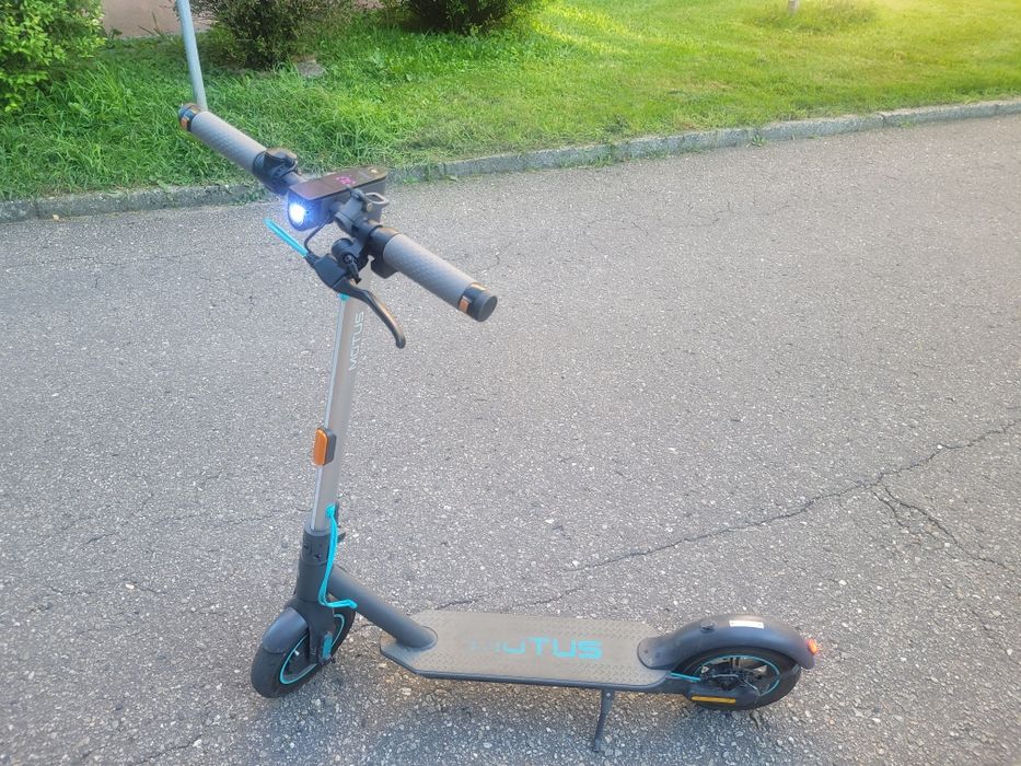 Hulajnoga elektryczna motus scooty 10 lite