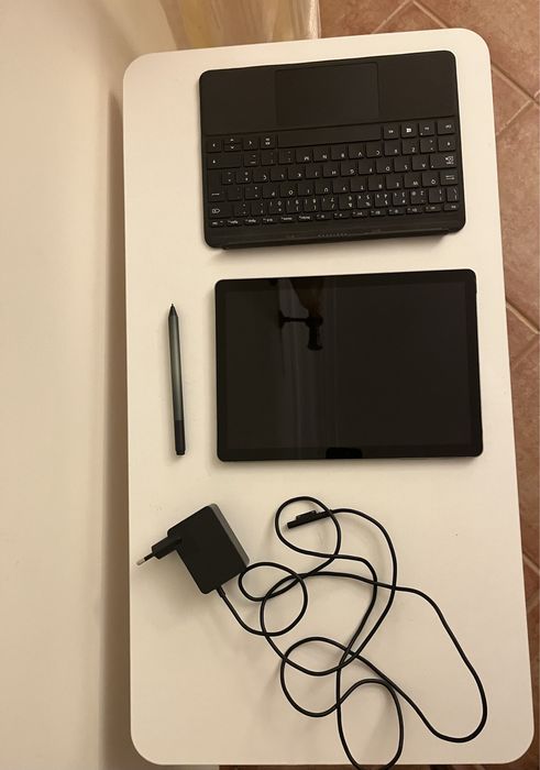 Computador Surface Go 2