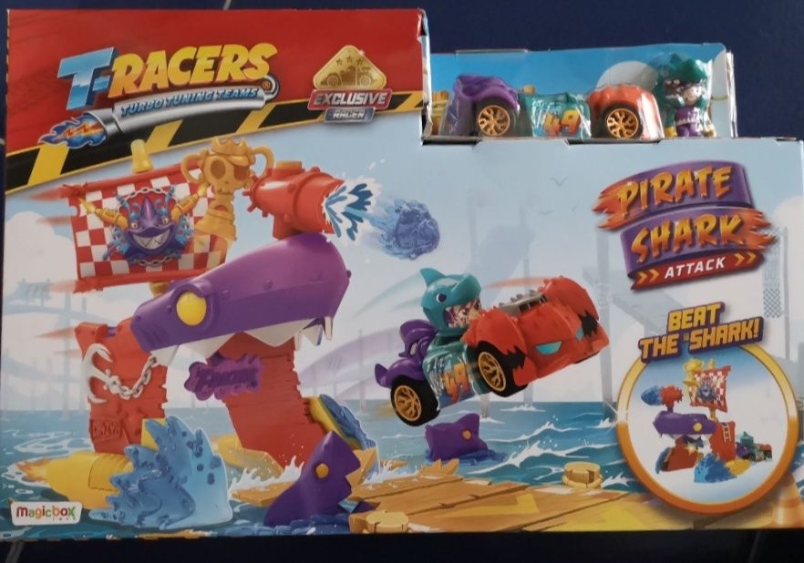 T-racers rocket launch e Pirate shark