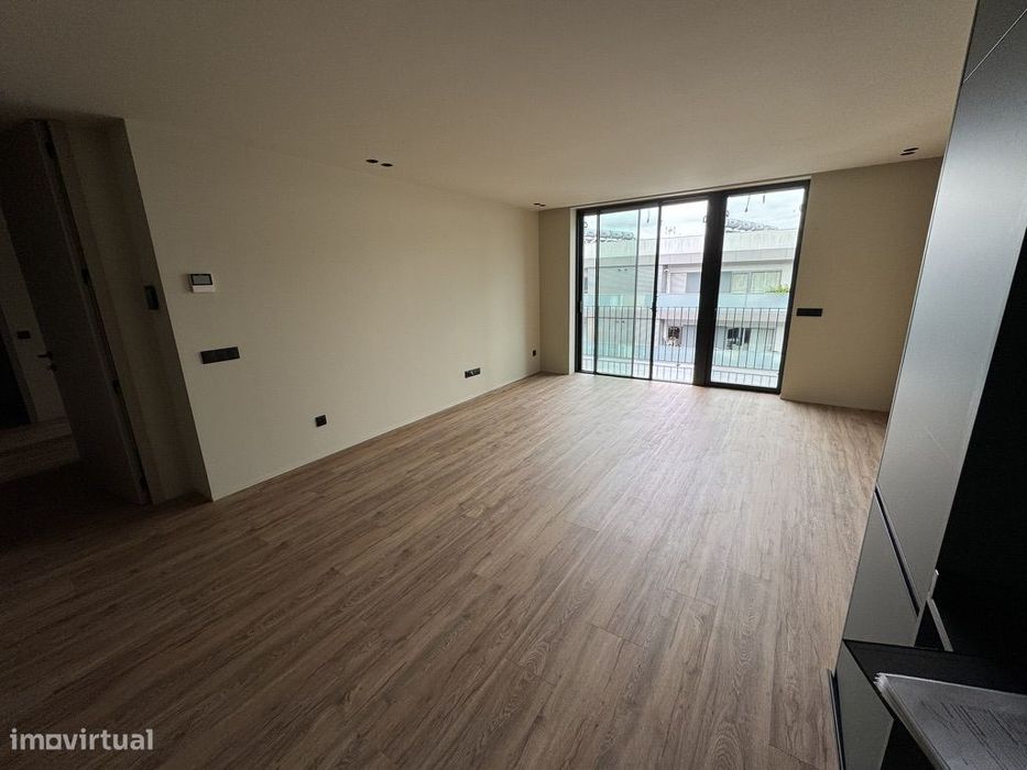 T2 Novo Premium com 92 m², Garagem e AC – Gualtar