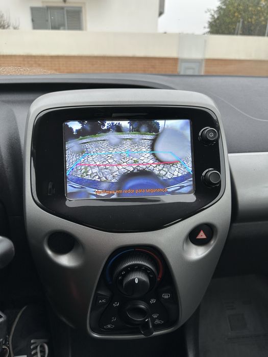Toyta Aygo 1.0  X-Play Ac