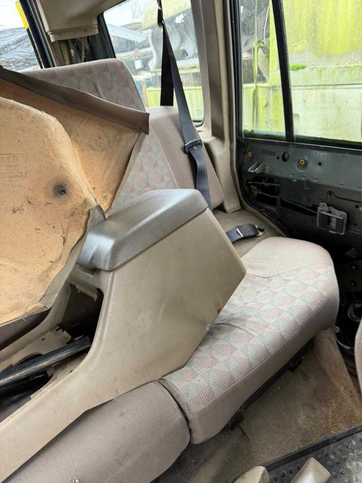 Land Rover discovery bancos bege