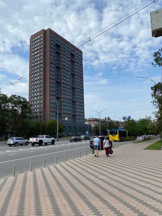 Немає ПРОМЗОН !!! 2-кімн, 3-поверх, 69 м2, поряд Метро, Парк, Теліги 25