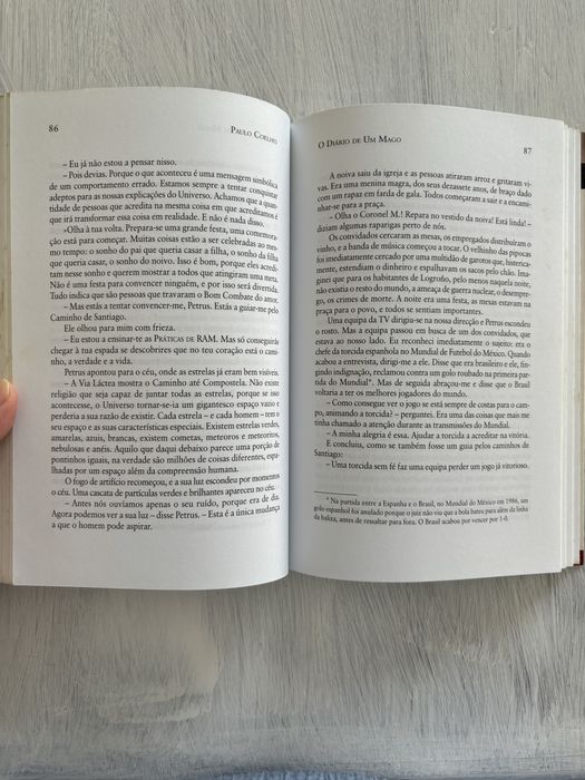 Livro “O diário de um mago” Paulo Coelho