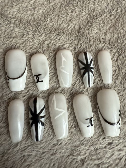 Press on nails tipsy paznokcie swag y2k alternative