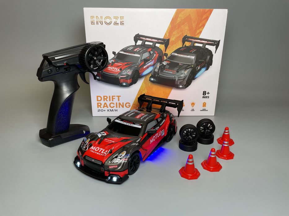 Радиоуправляемая дрифт машинка на радиоуправлении на радіокеруванні