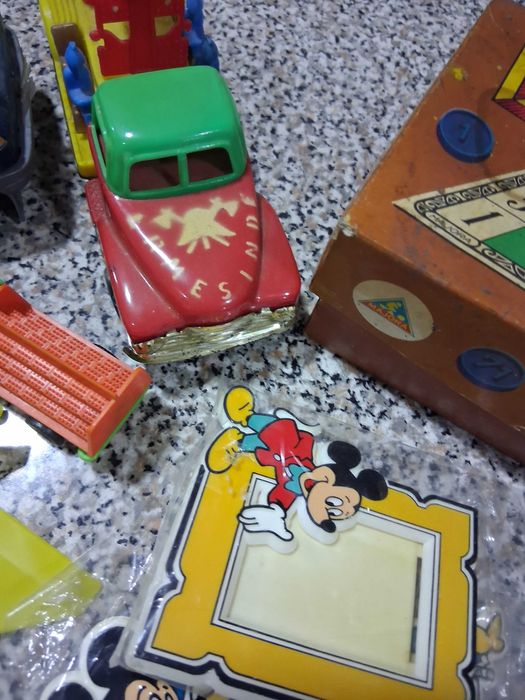 Lote de brinquedos antigos